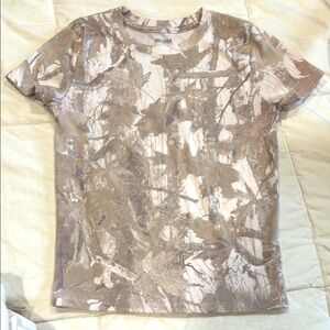 Hollister Women's Beige Camo Tee